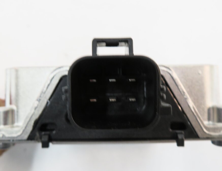 Thumbnail 6: 2010-2015 RANGE ROVER SPORT EVOQUE LR2 LR4 (L320 L538) FUEL PUMP CONTROL MODULE