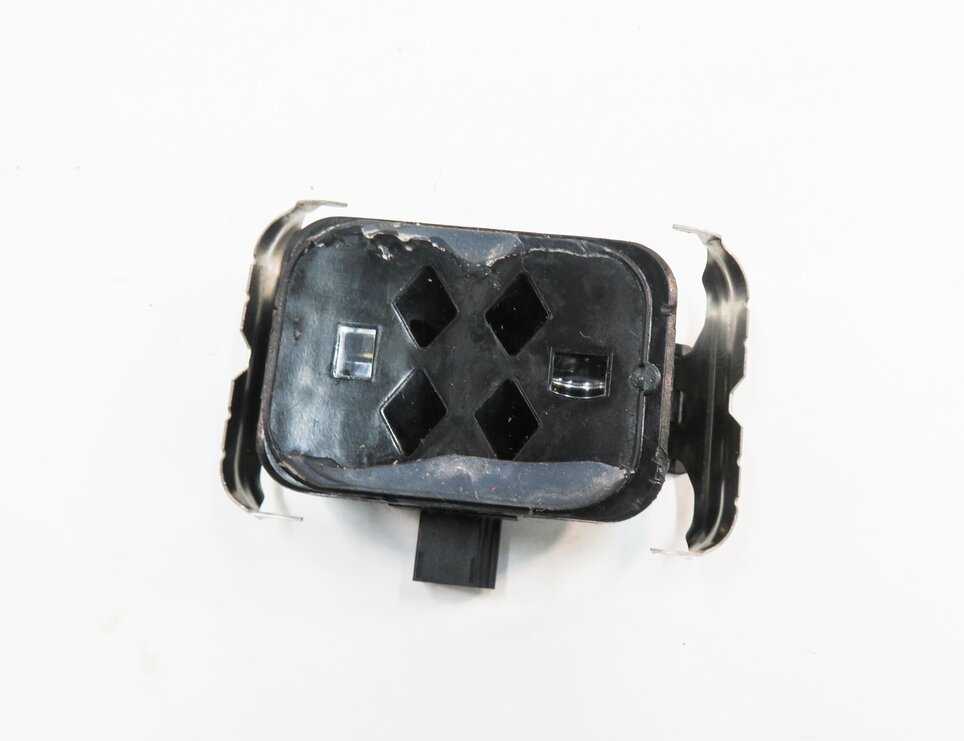 Thumbnail 2: 2010-2016 LR2 LR4 RANGE ROVER SPORT (L320 L322) WINDSHIELD WIPER RAIN SENSOR