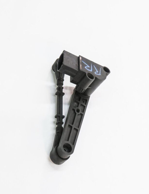 Thumbnail 4: 11 RANGE ROVER SPORT (L320) RIGHT PASSENGER REAR SUSPENSION HEIGHT LEVEL SENSOR
