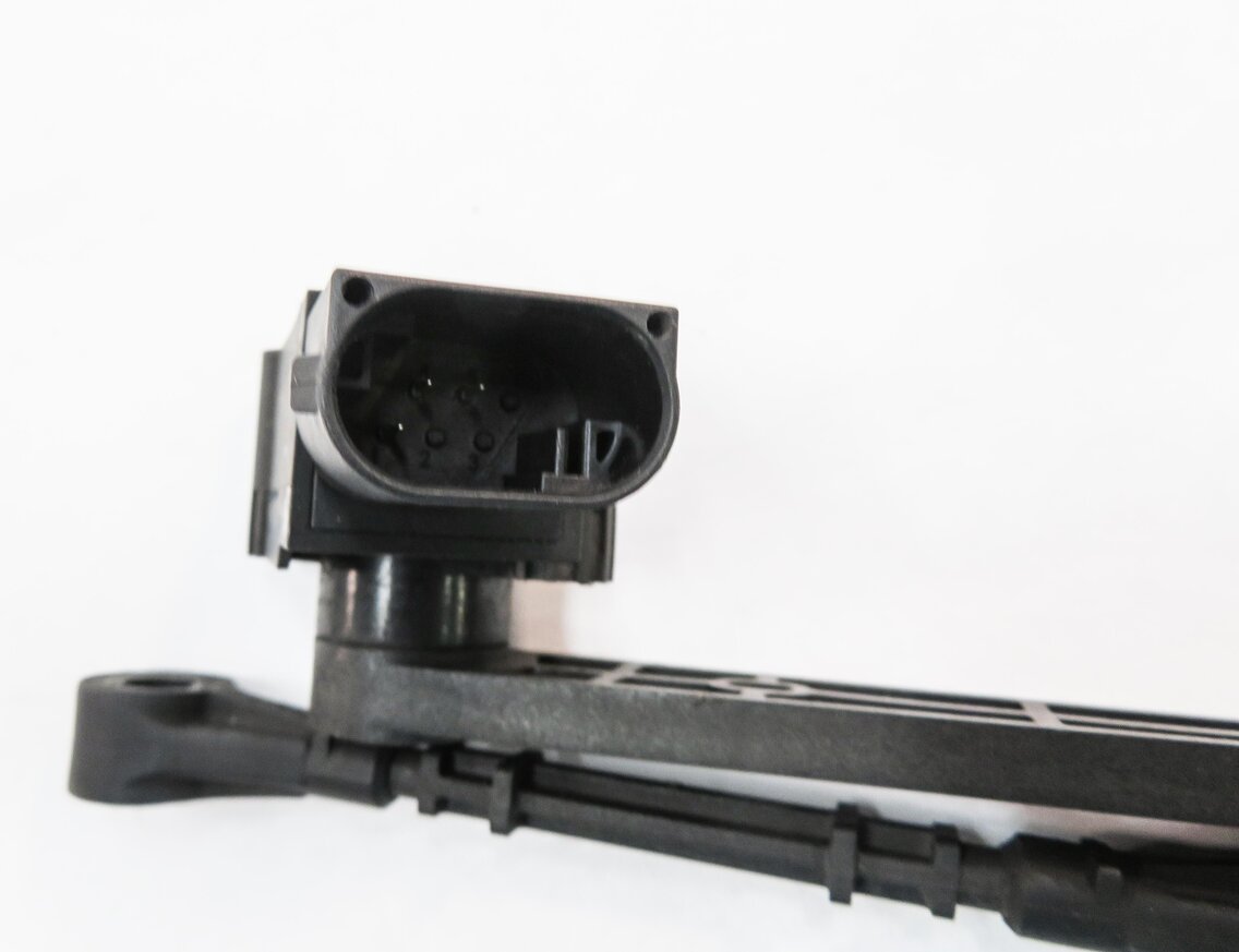 Thumbnail 6: 11 RANGE ROVER SPORT (L320) RIGHT PASSENGER REAR SUSPENSION HEIGHT LEVEL SENSOR