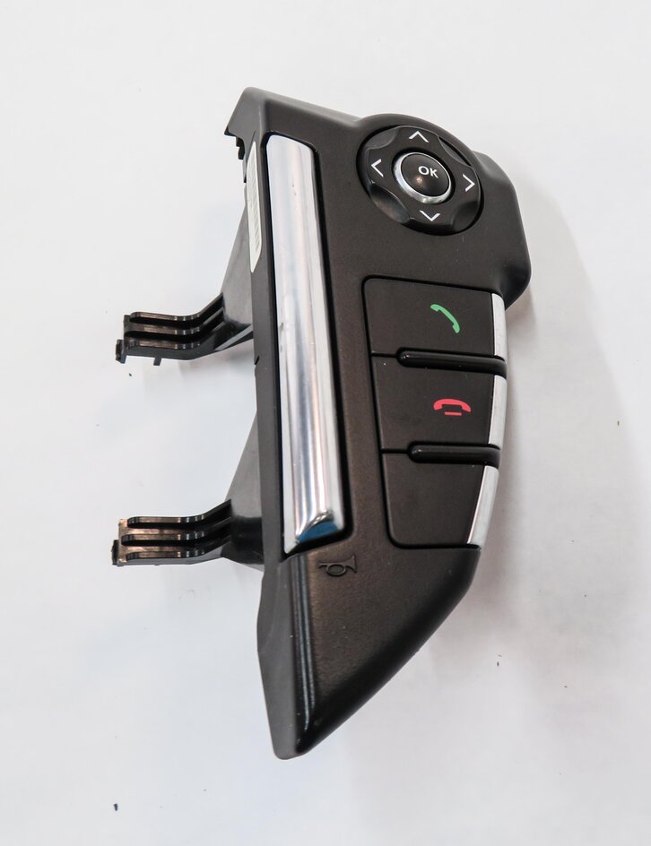 Thumbnail 6: 2011 RANGE ROVER SPORT (L320) STEERING WHEEL CRUISE CONTROL SWITCH BUTTON SET