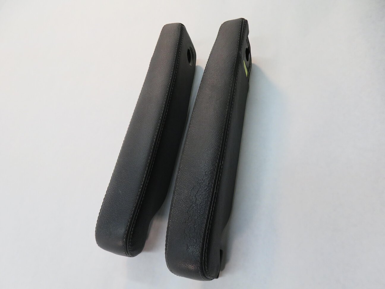 Thumbnail 3: 2011 RANGE ROVER SPORT (L320) FRONT LEFT & RIGHT SEAT ARMREST SET (EBONY BLACK)