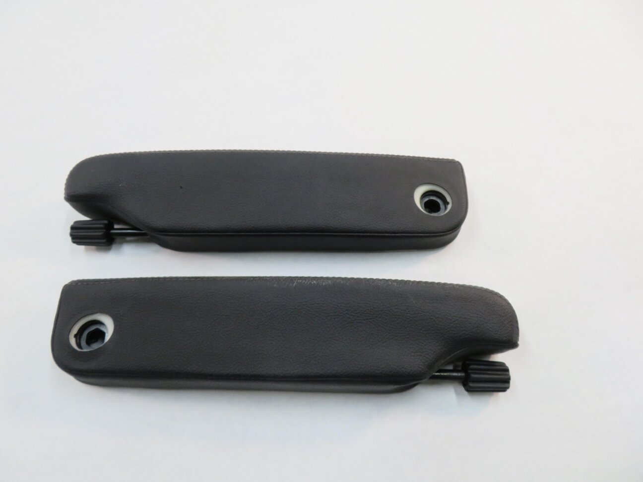 Thumbnail 5: 2011 RANGE ROVER SPORT (L320) FRONT LEFT & RIGHT SEAT ARMREST SET (EBONY BLACK)