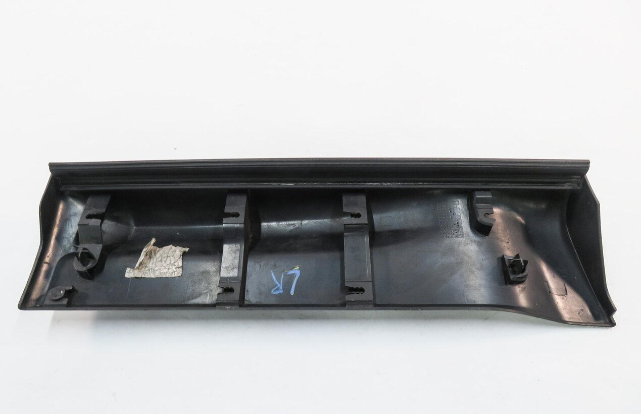 Thumbnail 5: 2011 RANGE ROVER SPORT (L320) LEFT REAR DOOR LOWER MOULDING RUNNER TRIM PANEL