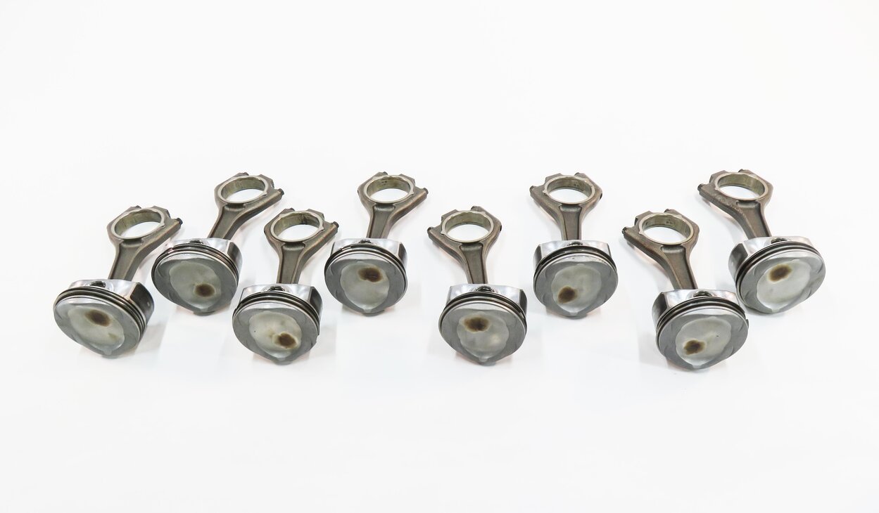 Thumbnail 1: 2011 RANGE ROVER SPORT (L320) 5.0L AJ133 V8 ENGINE PISTON w/ CONNECTING ROD SET