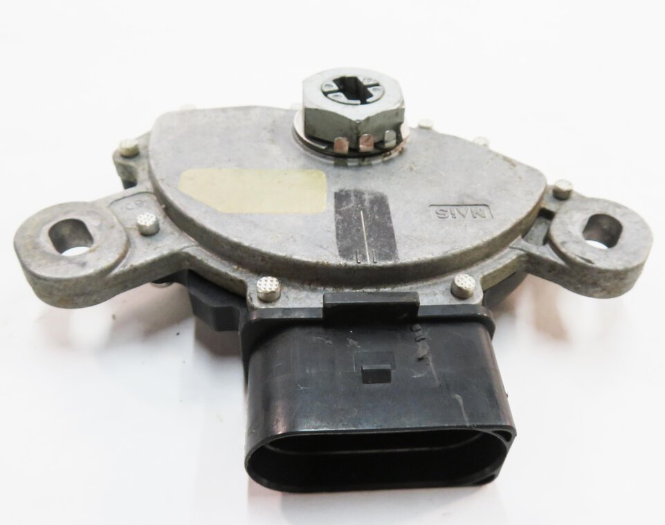 Thumbnail 5: 2011 PORSCHE CAYENNE (958) A/T TRANSMISSION NEUTRAL SAFETY RANGE SWITCH