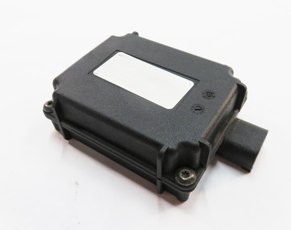 Thumbnail 1: 2011 PORSCHE CAYENNE (958) HOMELINK GARAGE DOOR OPENER CONTROL MODULE