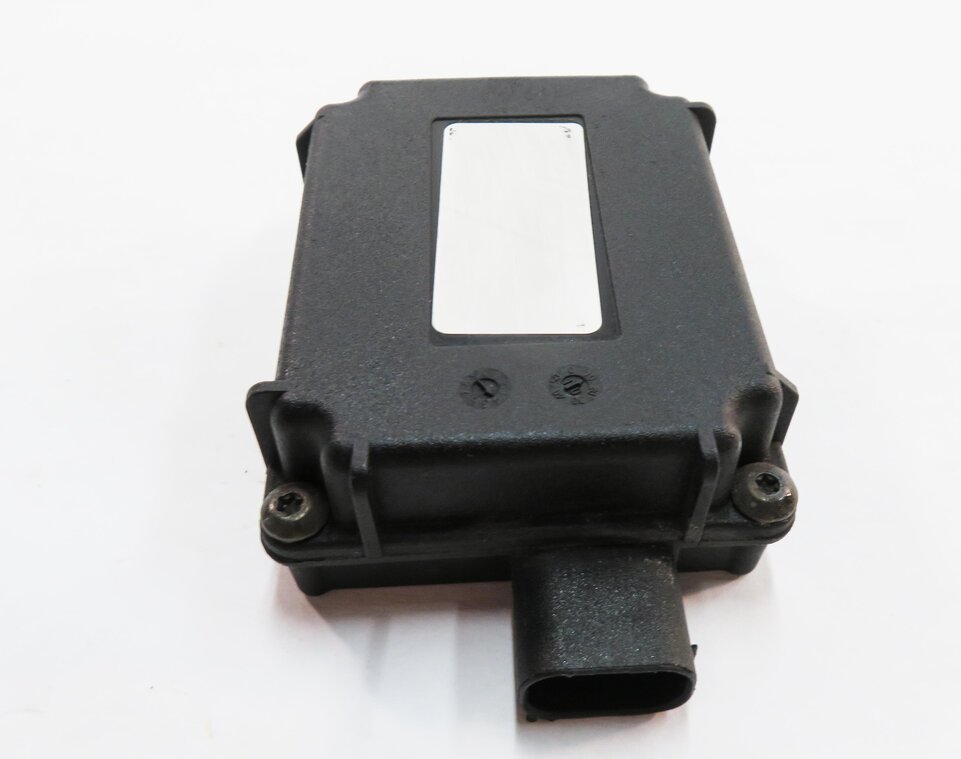 Thumbnail 2: 2011 PORSCHE CAYENNE (958) HOMELINK GARAGE DOOR OPENER CONTROL MODULE