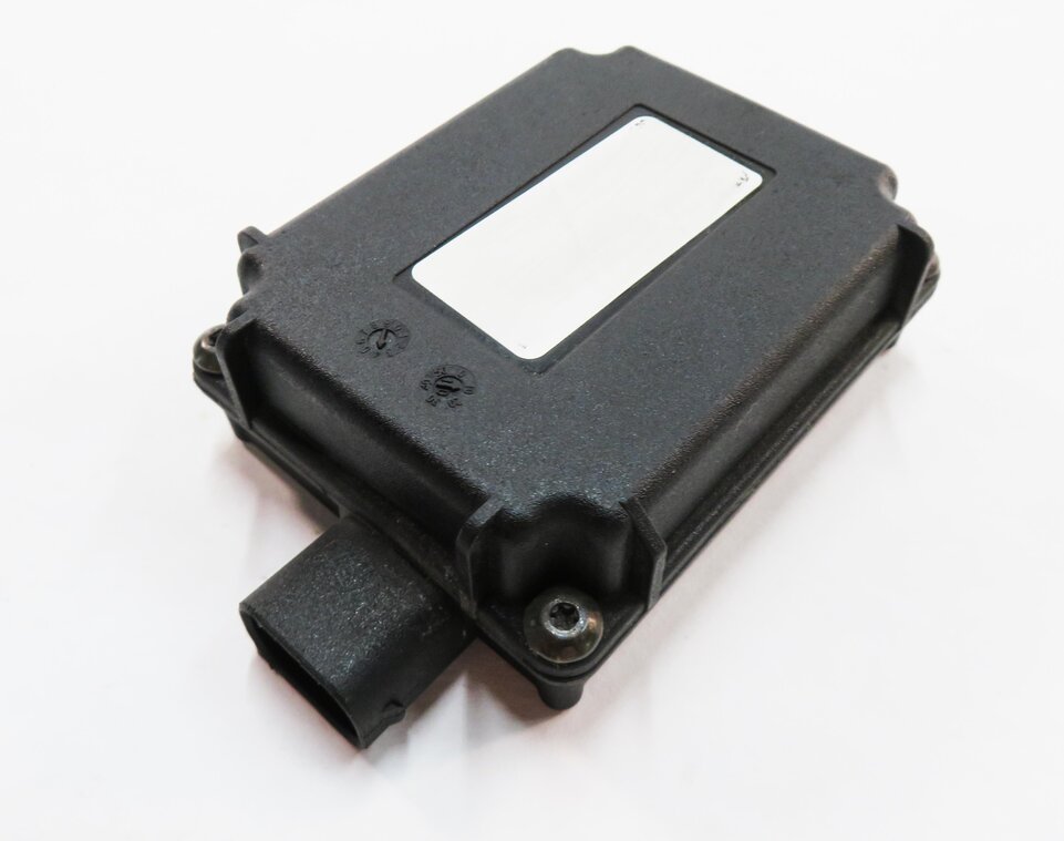 Thumbnail 3: 2011 PORSCHE CAYENNE (958) HOMELINK GARAGE DOOR OPENER CONTROL MODULE