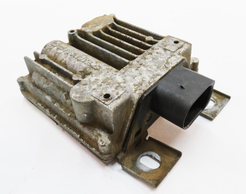 Thumbnail 1: 2010-2018 VW TOUAREG / PORSCHE CAYENNE PANAMERA (958 970 G1) FUEL PUMP MODULE