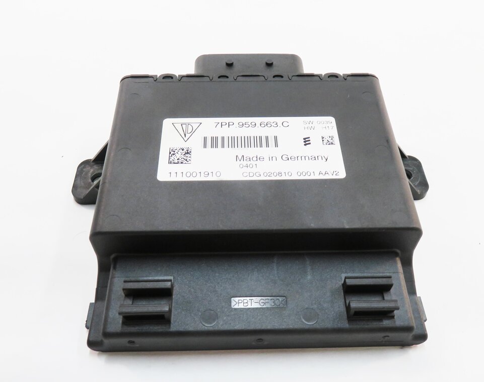 Thumbnail 4: 2011 PORSCHE CAYENNE (958) VOLTAGE CONVERTER CONTROL MODULE