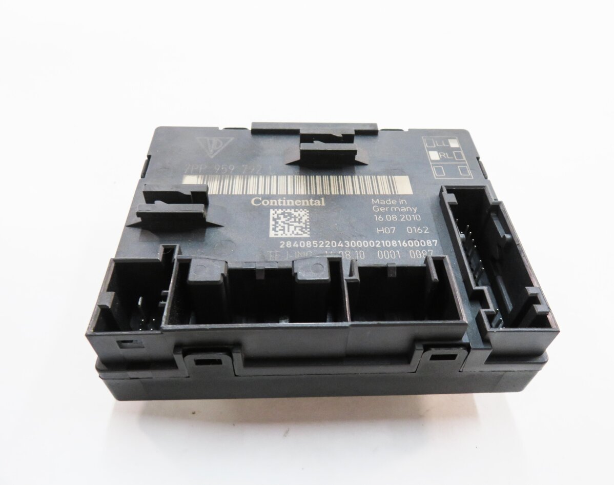 Thumbnail 2: 2011 PORSCHE CAYENNE (958) RIGHT FRONT PASSENGER DOOR CONTROL MODULE