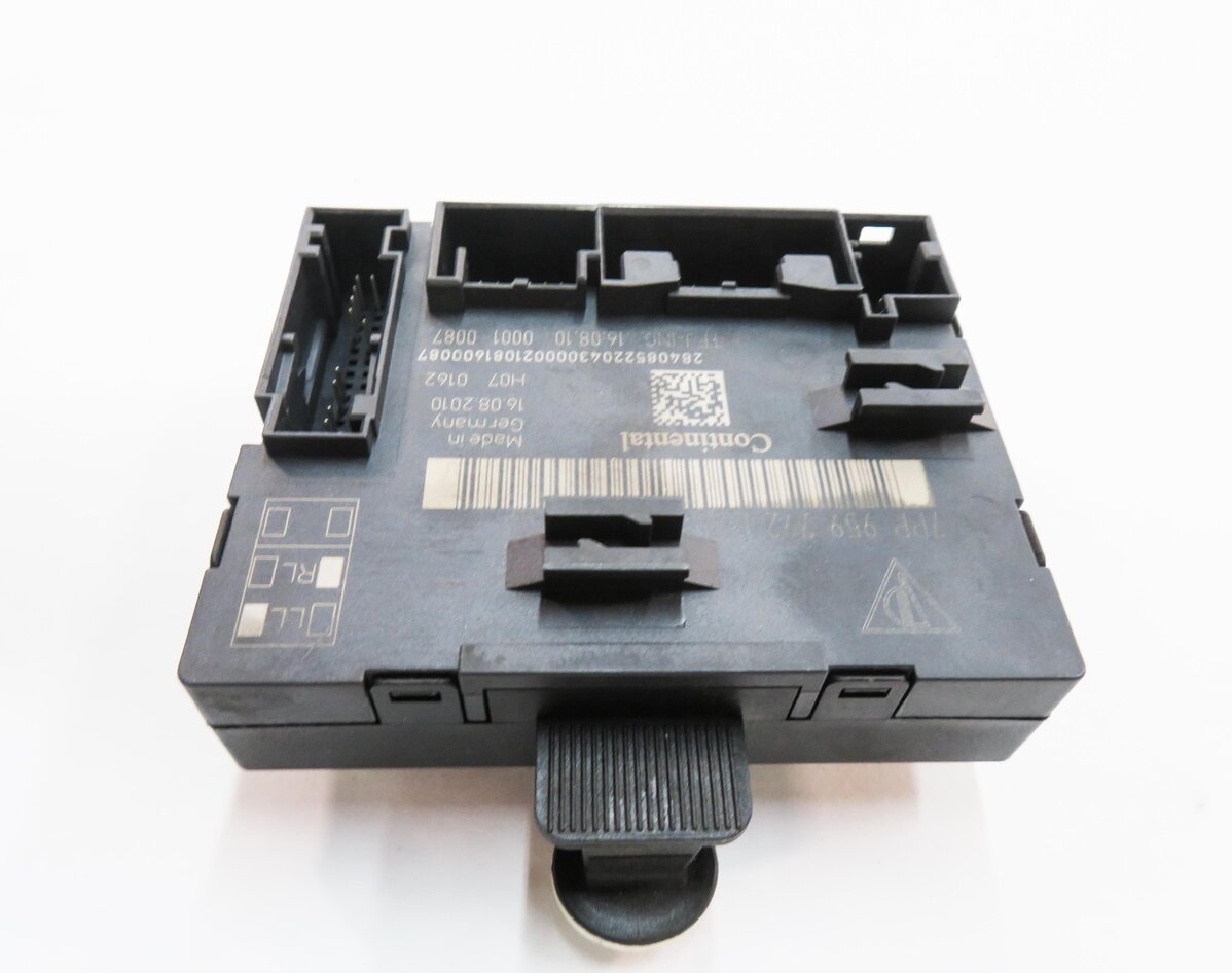 Thumbnail 4: 2011 PORSCHE CAYENNE (958) RIGHT FRONT PASSENGER DOOR CONTROL MODULE