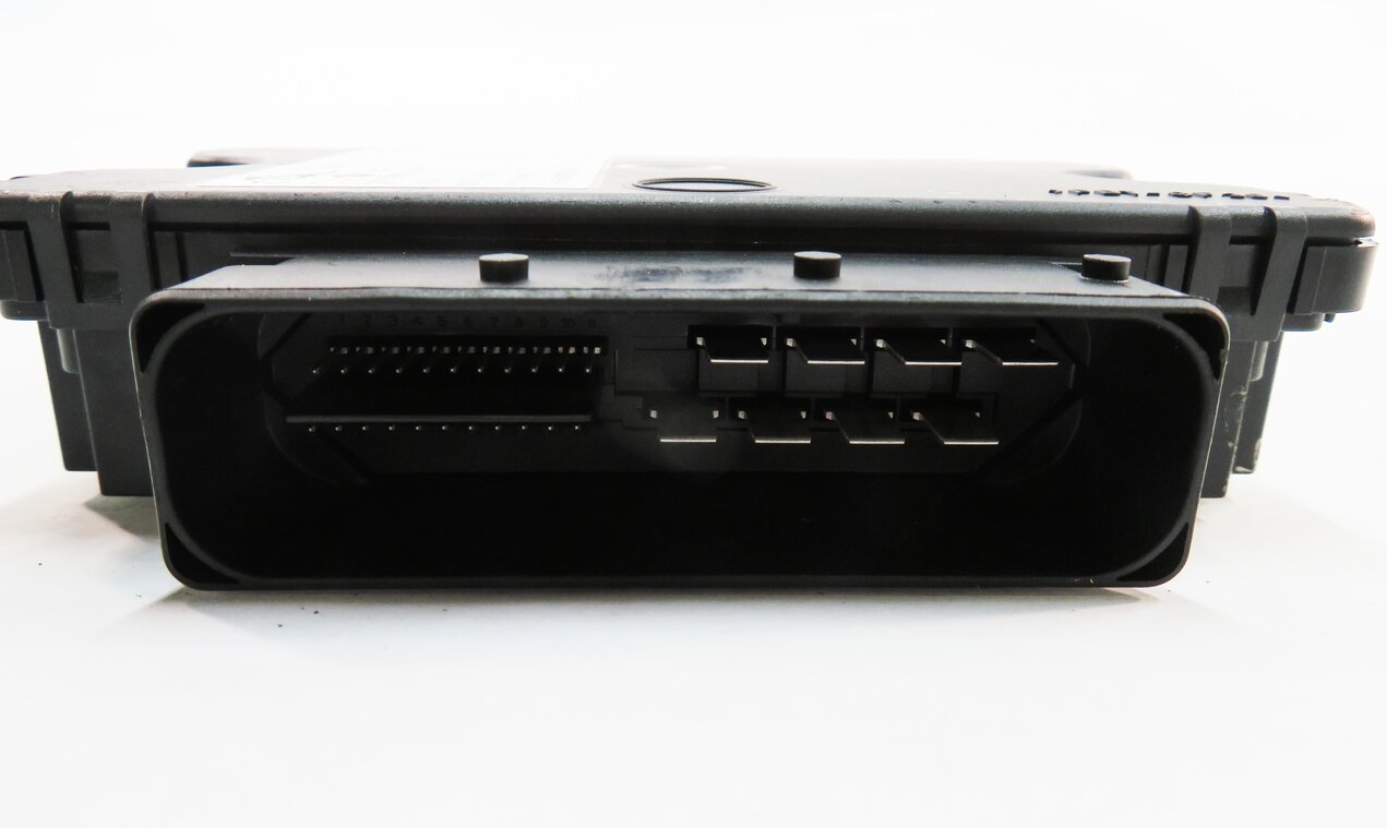 Thumbnail 6: 2011 PORSCHE CAYENNE (958) PARKING BRAKE CONTROL MODULE