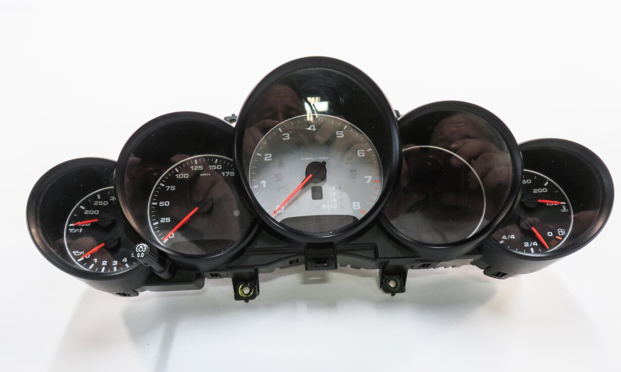 Thumbnail 1: 2011-2012 PORSCHE CAYENNE (958) 4.8L - SPEEDOMETER INSTRUMENT GAUGE CLUSTER 186k
