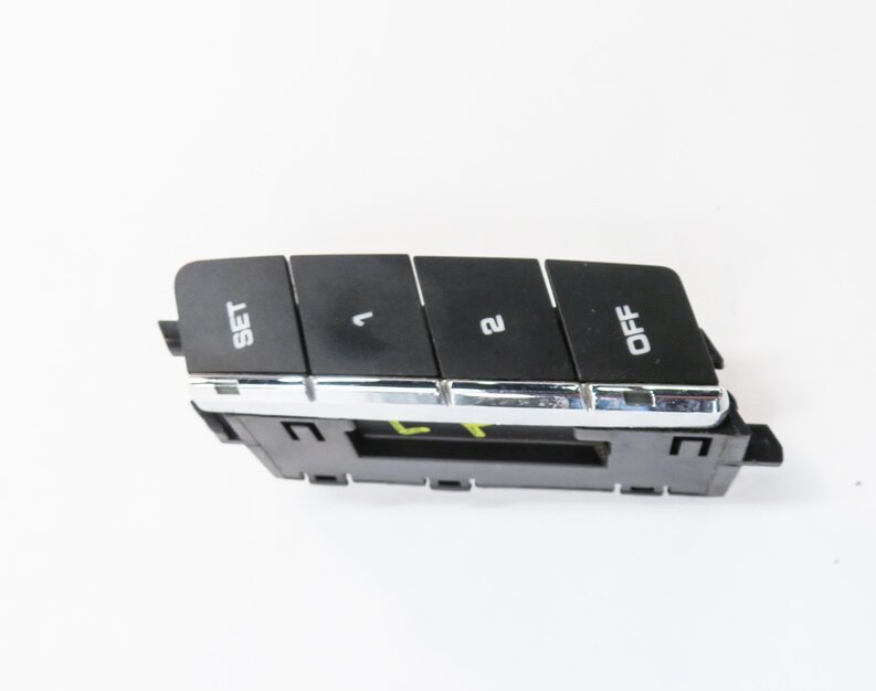 Thumbnail 3: 2011 PORSCHE CAYENNE (958) LEFT FRONT DRIVER MEMORY SEAT SWITCH BUTTON PANEL