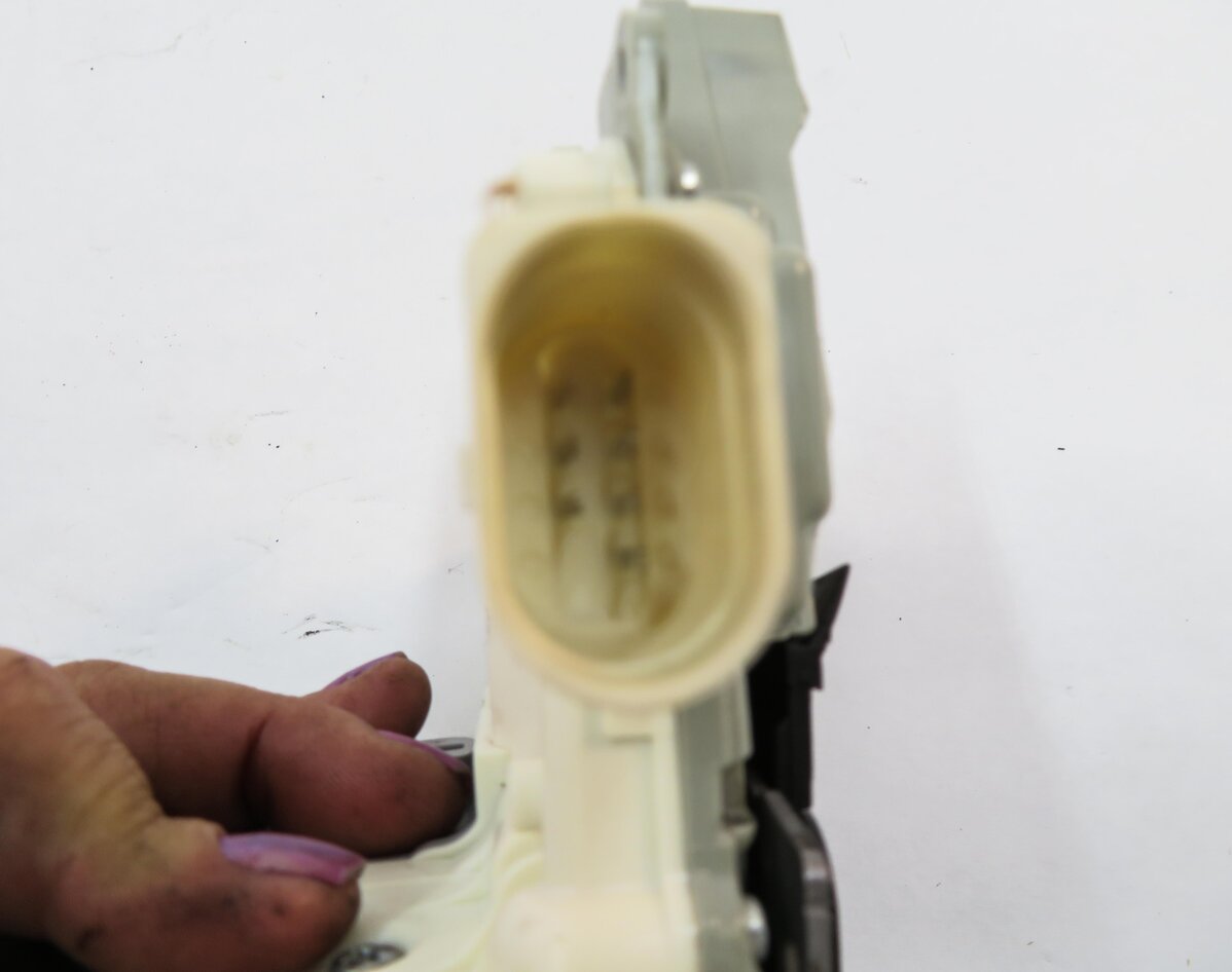 Thumbnail 6: 11-18 PORSCHE CAYENNE PANAMERA (958 970 G1) RIGHT REAR DOOR LOCK LATCH ACTUATOR