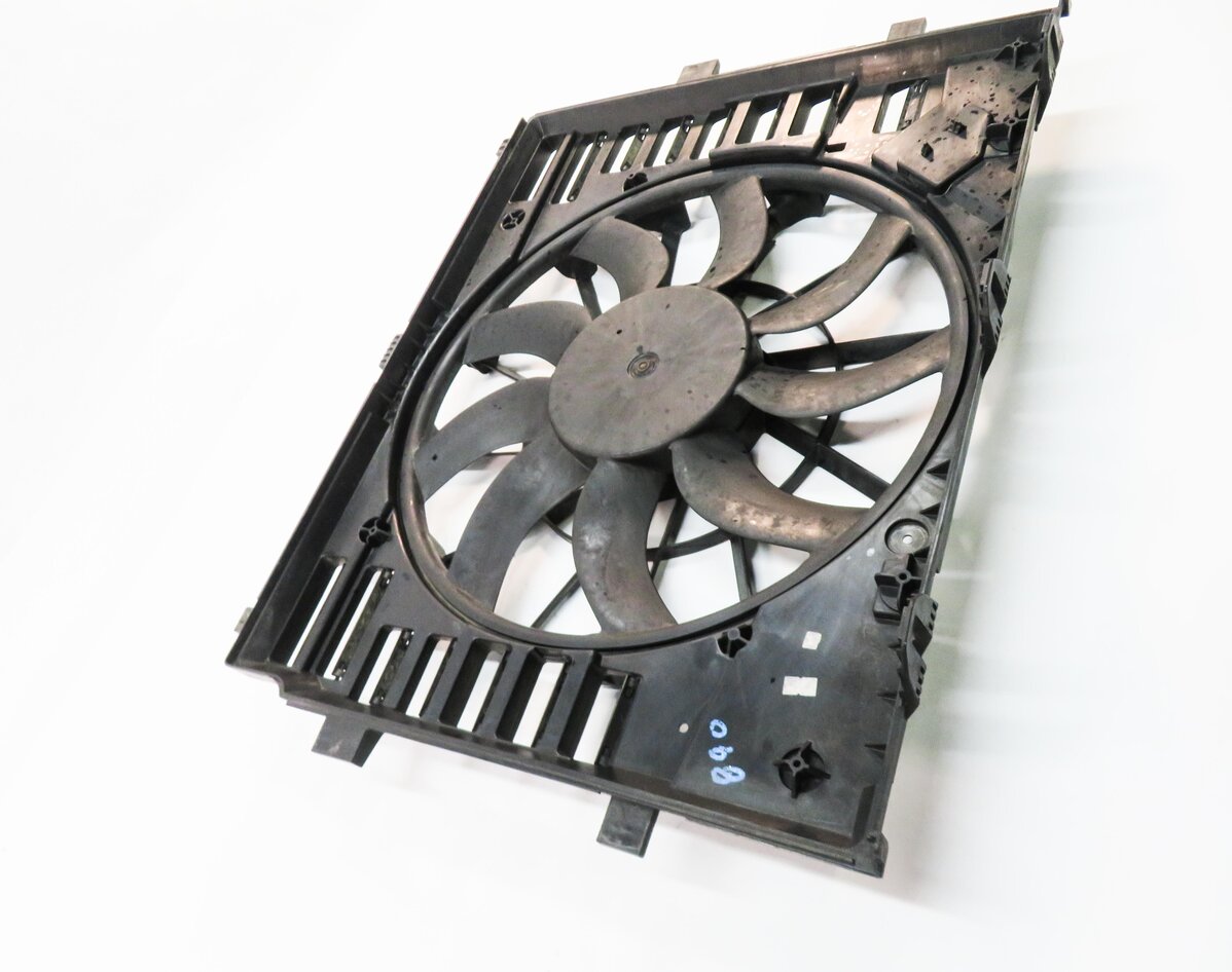 Thumbnail 3: 2011-2018 PORSCHE CAYENNE (958) 3.0L DIESEL / 4.8L ENGINE - RADIATOR COOLING FAN