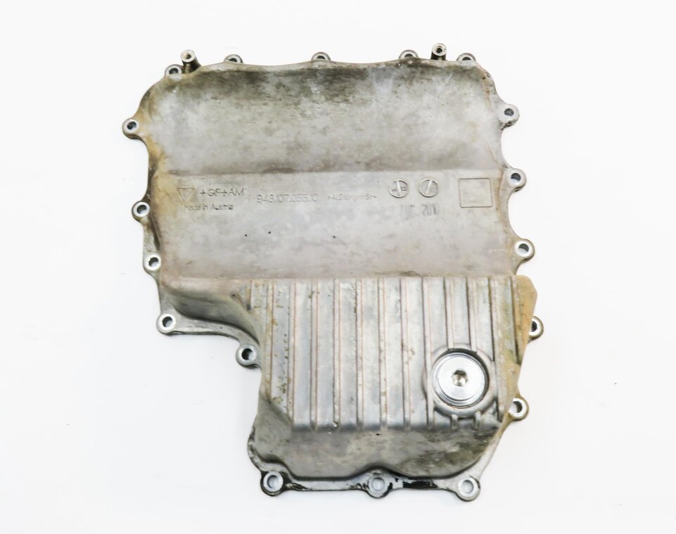 Thumbnail 2: 2011-2018 PORSCHE CAYENNE (958) 4.8L M48 V8 ENGINE - LOWER OIL PAN SUMP