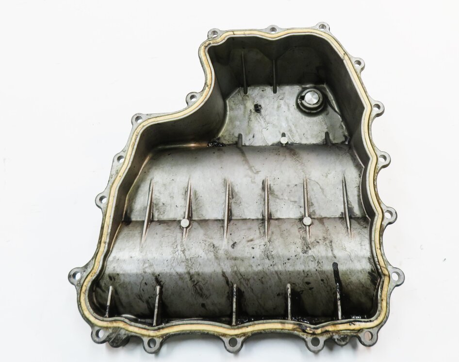 Thumbnail 6: 2011-2018 PORSCHE CAYENNE (958) 4.8L M48 V8 ENGINE - LOWER OIL PAN SUMP