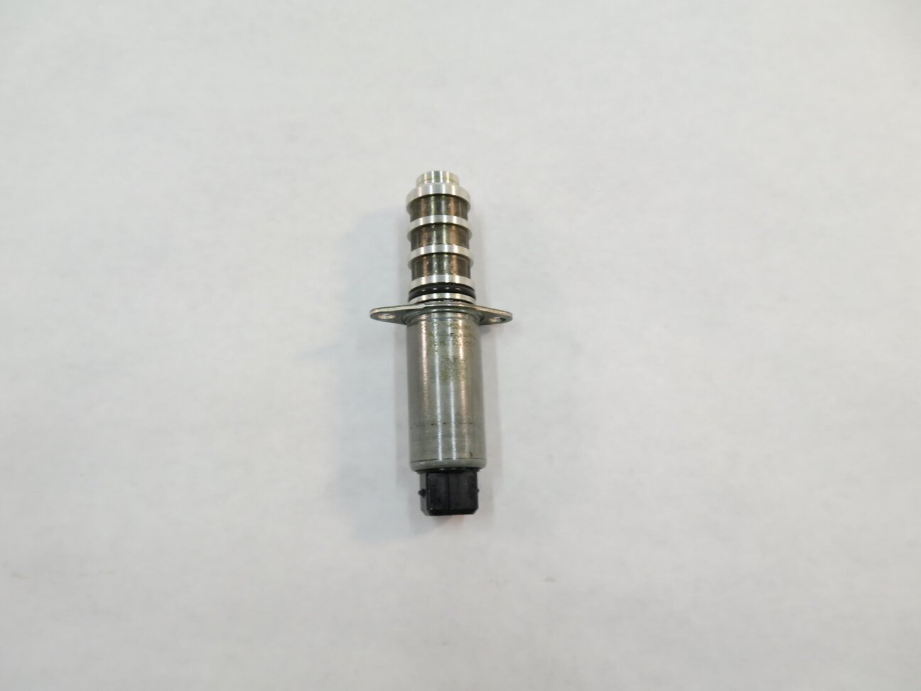 Thumbnail 2: 2011 PORSCHE CAYENNE (958) 4.8L V8 ENGINE - VVT CAM CAMSHAFT TIMING SOLENOID