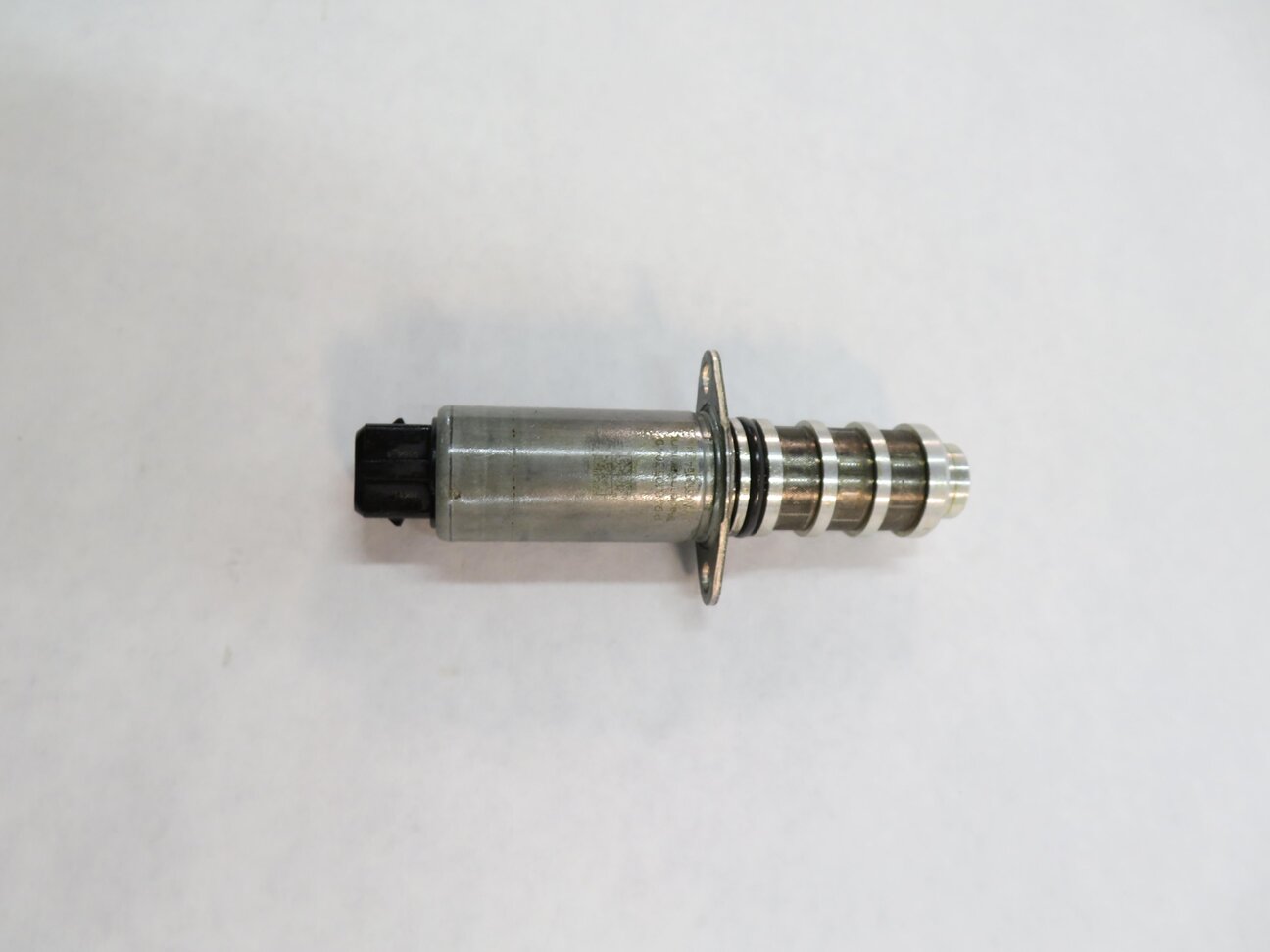 Thumbnail 4: 2011 PORSCHE CAYENNE (958) 4.8L V8 ENGINE - VVT CAM CAMSHAFT TIMING SOLENOID