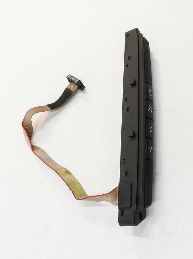 Thumbnail 4: 2009 BMW X6 (E71) FRONT CONSOLE PDC DTC HILL DESCENT TRUNK SWITCH BUTTON PANEL