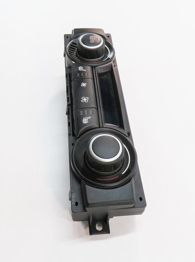 Thumbnail 4: 2009 BMW X6 (E71) REAR HEATER A/C TEMPERATURE CLIMATE CONTROL PANEL