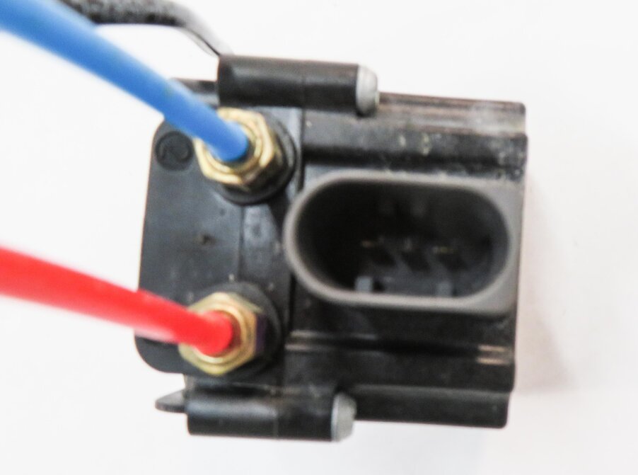 Thumbnail 7: 2009 BMW X6 (E71) AIR SUSPENSION COMPRESSOR PUMP VALVE BLOCK