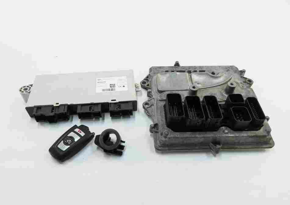 Thumbnail 2: 2015 BMW 535i (F10) 3.0L N55 ENGINE ECM DME CAS 4 IMMOBILIZER MODULE KEY SET