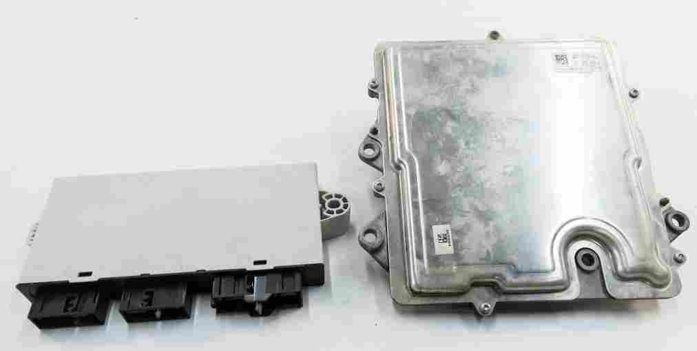 Thumbnail 6: 2015 BMW 535i (F10) 3.0L N55 ENGINE ECM DME CAS 4 IMMOBILIZER MODULE KEY SET