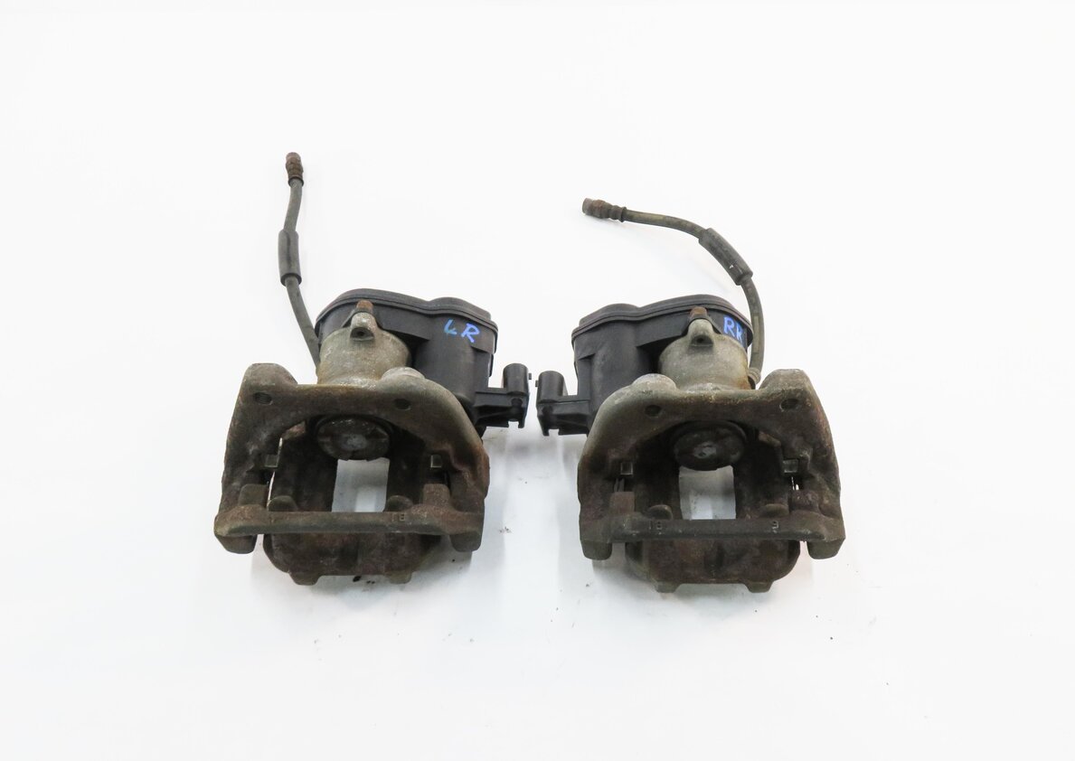 Thumbnail 6: 2011-2016 BMW 528i 535i ACTIVEHYBRID-5 (F10) REAR ABS DISC BRAKE CALIPER SET-2