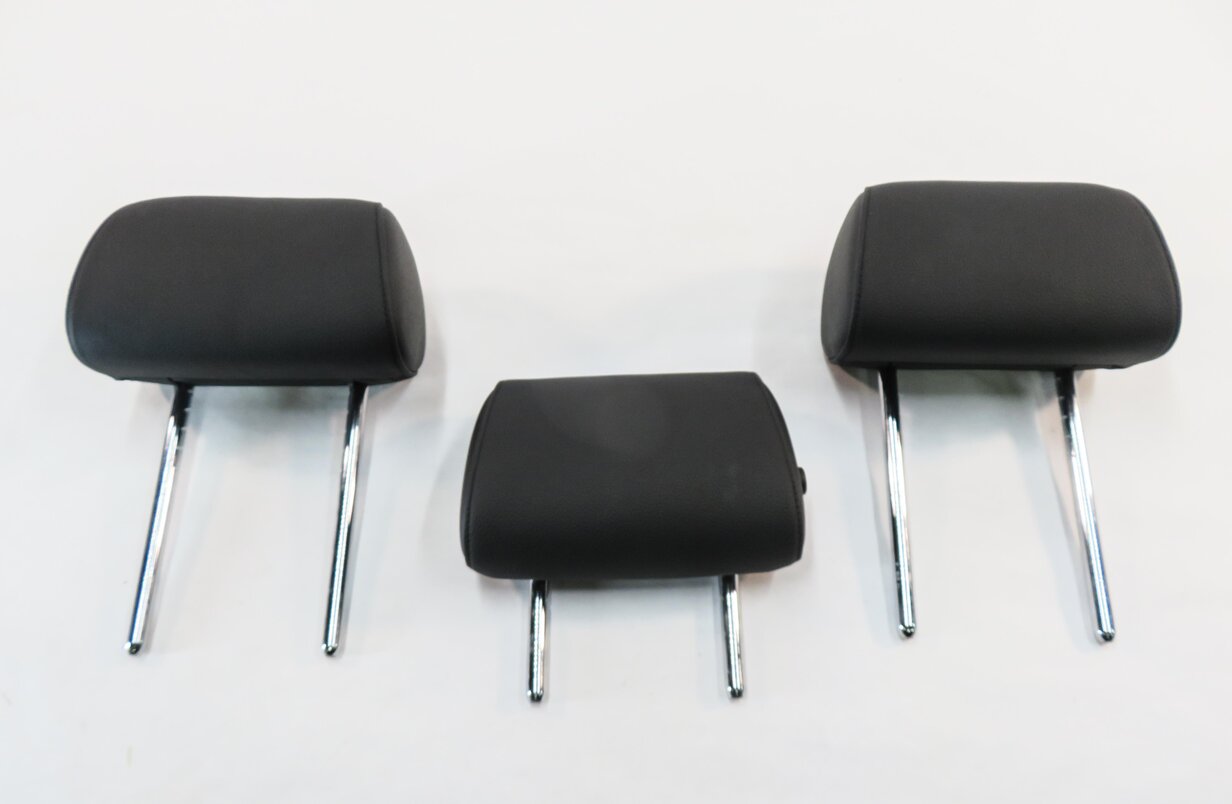 Thumbnail 2: 2015 BMW 535i (F10) REAR SEAT HEADREST SET-3 (BLACK LEATHER)