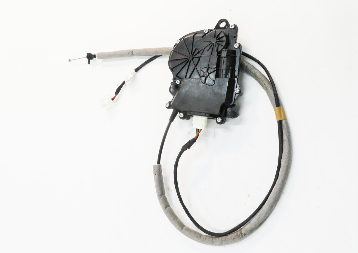 Thumbnail 2: 2015 BMW 535i (F10) REAR TRUNK LOCK LATCH ACTUATOR SOFT CLOSE MOTOR