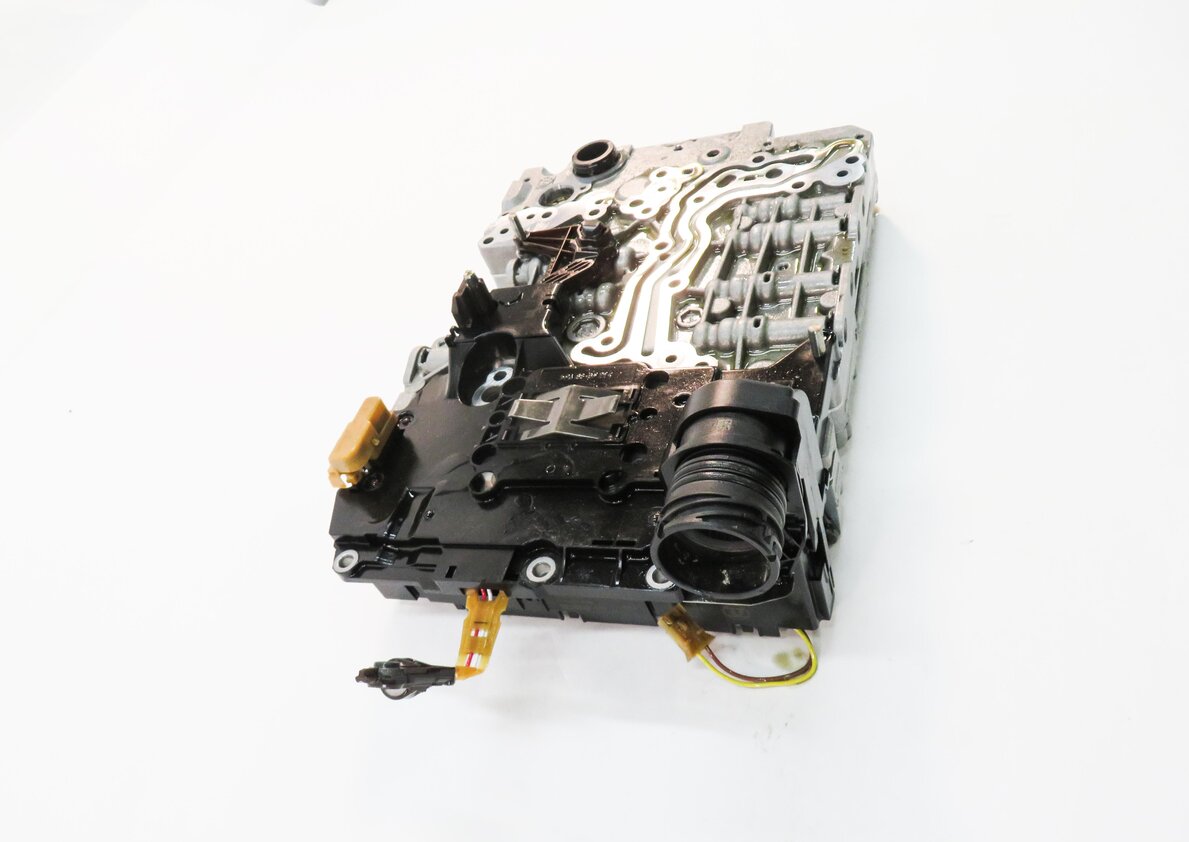 Thumbnail 3: 14-18 BMW 335i 435i 535i 535iGT X5 (F07 F10 F15 F30 F32) 3.0L - A/T VALVE BODY