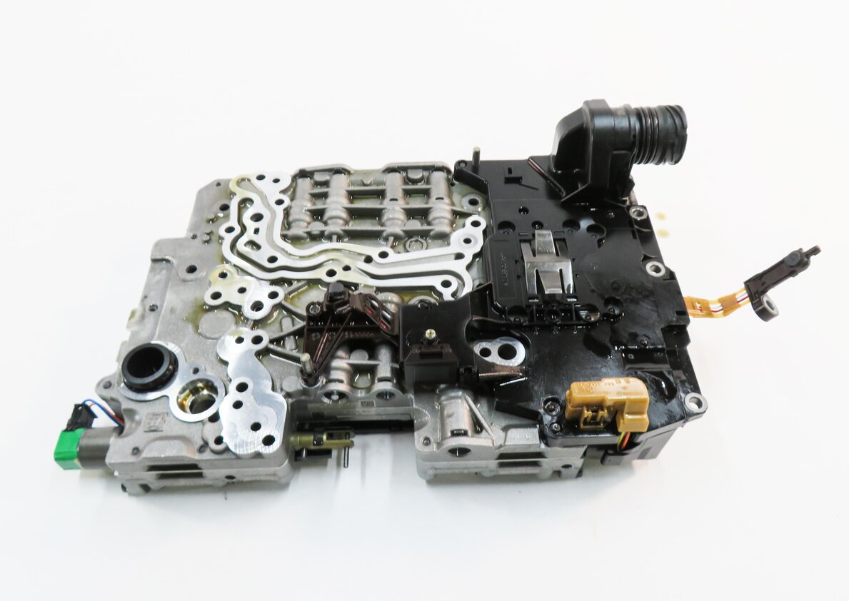 Thumbnail 5: 14-18 BMW 335i 435i 535i 535iGT X5 (F07 F10 F15 F30 F32) 3.0L - A/T VALVE BODY