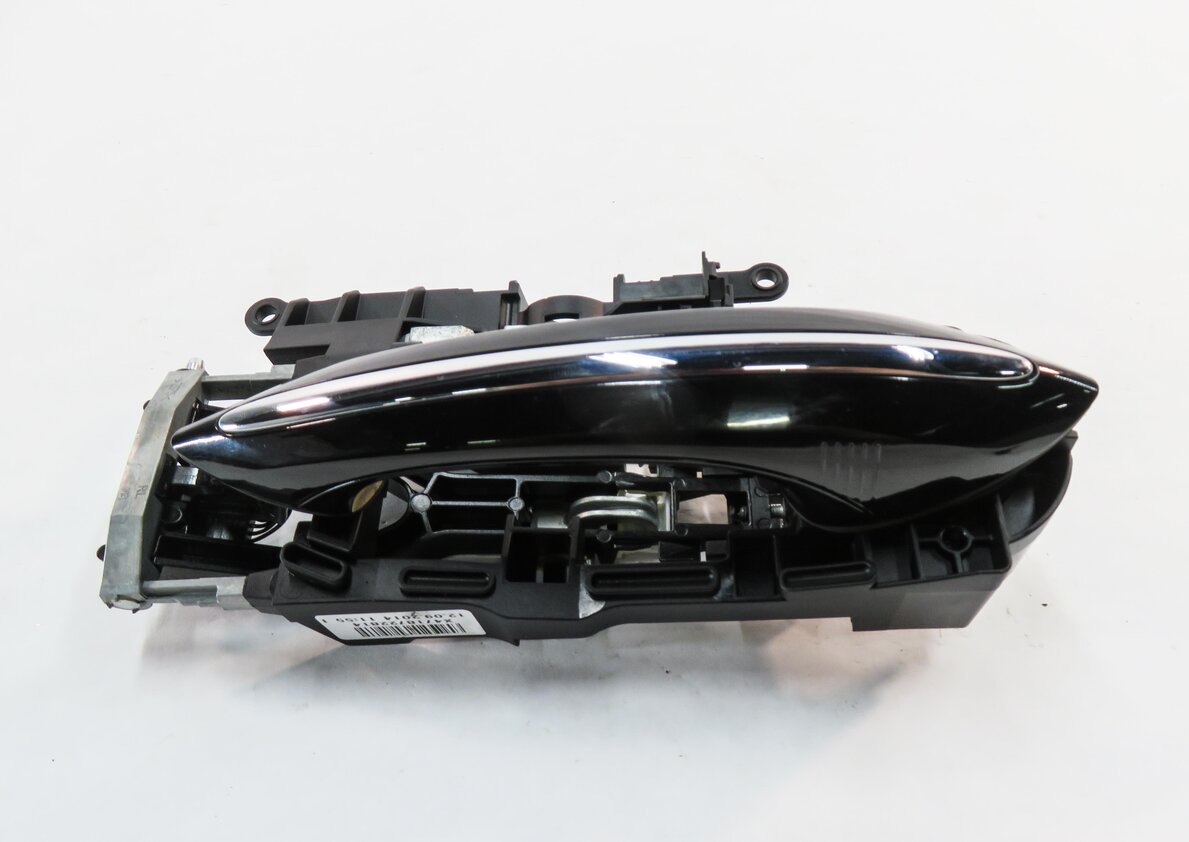Thumbnail 2: 09-18 BMW 528i 535i 550i 740i 750i 760i RIGHT FRONT COMFORT DOOR HANDLE (BLACK)