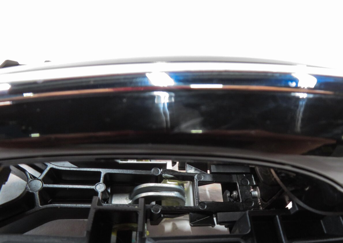 Thumbnail 7: 09-18 BMW 528i 535i 550i 740i 750i 760i RIGHT FRONT COMFORT DOOR HANDLE (BLACK)