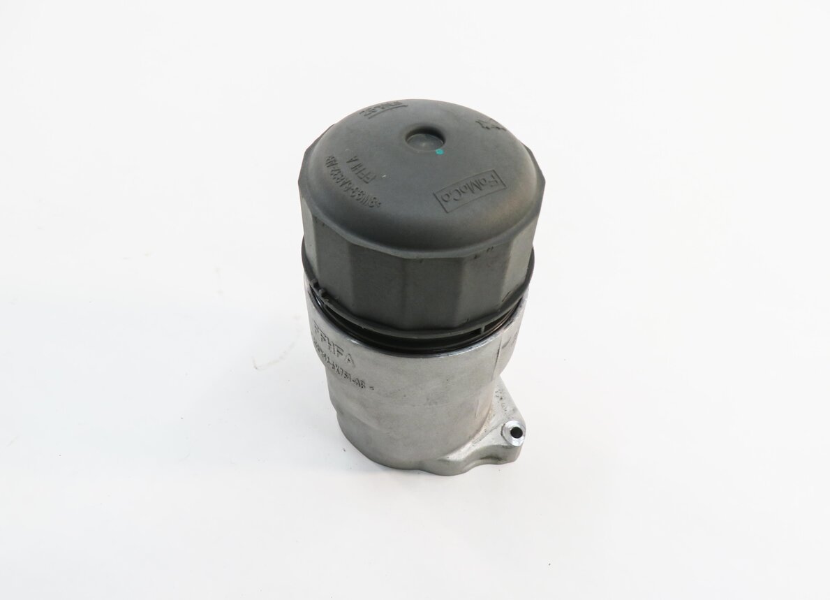 2012 RANGE ROVER (L322) 5.0L AJ133 SUPERCHARGED V8 ENGINE - OIL FILTER HOUSING