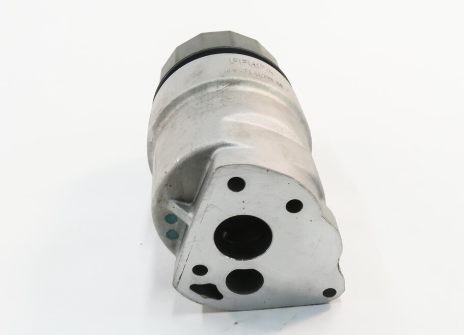 Thumbnail 5: 2012 RANGE ROVER (L322) 5.0L AJ133 SUPERCHARGED V8 ENGINE - OIL FILTER HOUSING