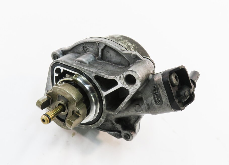 2010-2019 RANGE ROVER SPORT LR4 JAGUAR XE XF XK - 3.0L / 5.0L BRAKE VACUUM PUMP