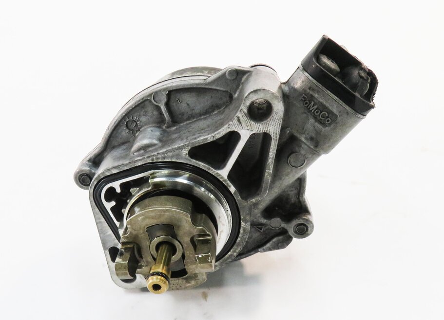 Thumbnail 2: 2010-2019 RANGE ROVER SPORT LR4 JAGUAR XE XF XK - 3.0L / 5.0L BRAKE VACUUM PUMP