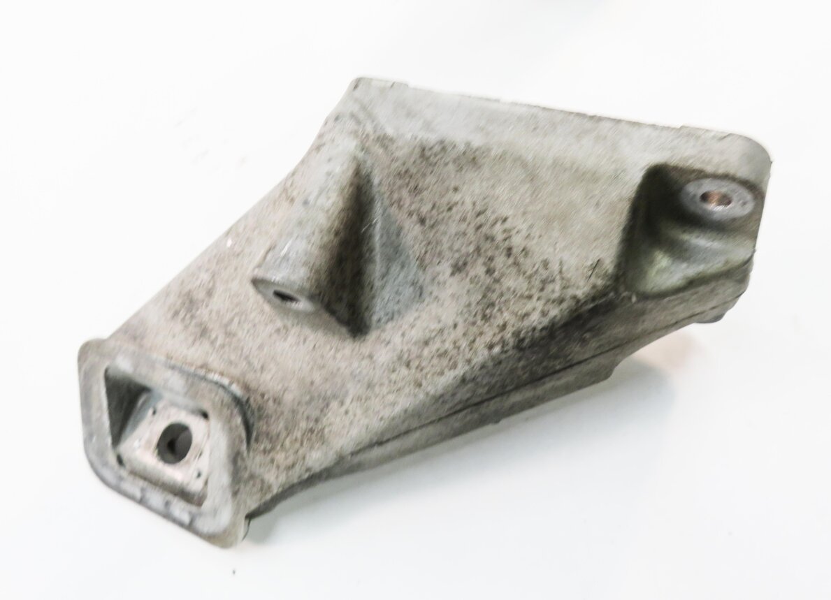 Thumbnail 5: 2012 RANGE ROVER (L322) 5.0L AJ133 SUPERCHARGED ENGINE - MOTOR MOUNT BRACKET SET