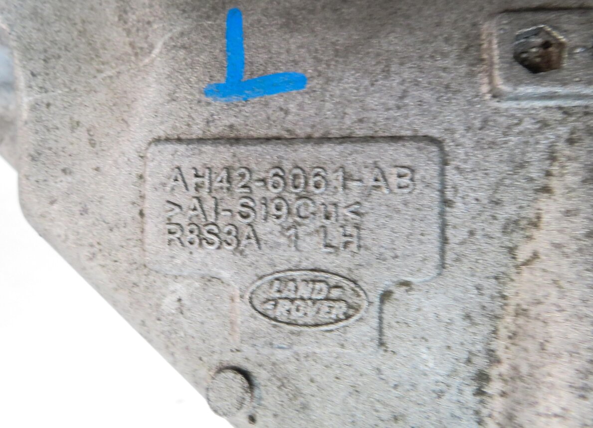 Thumbnail 6: 2012 RANGE ROVER (L322) 5.0L AJ133 SUPERCHARGED ENGINE - MOTOR MOUNT BRACKET SET