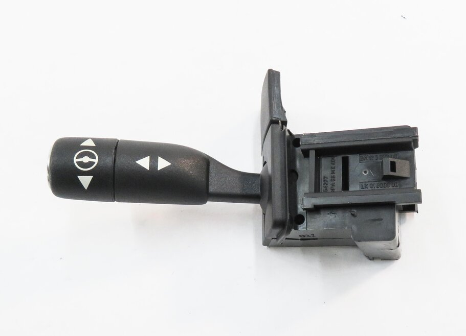 Thumbnail 5: 2012 RANGE ROVER (L322) STEERING COLUMN ADJUSTMENT SWITCH ARM