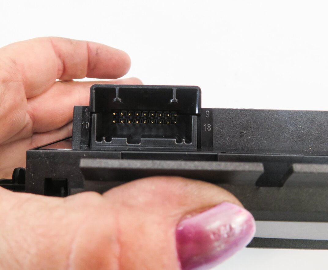 Thumbnail 7: 2012 RANGE ROVER (L322) REAR HEATER A/C TEMPERATURE CLIMATE CONTROL PANEL