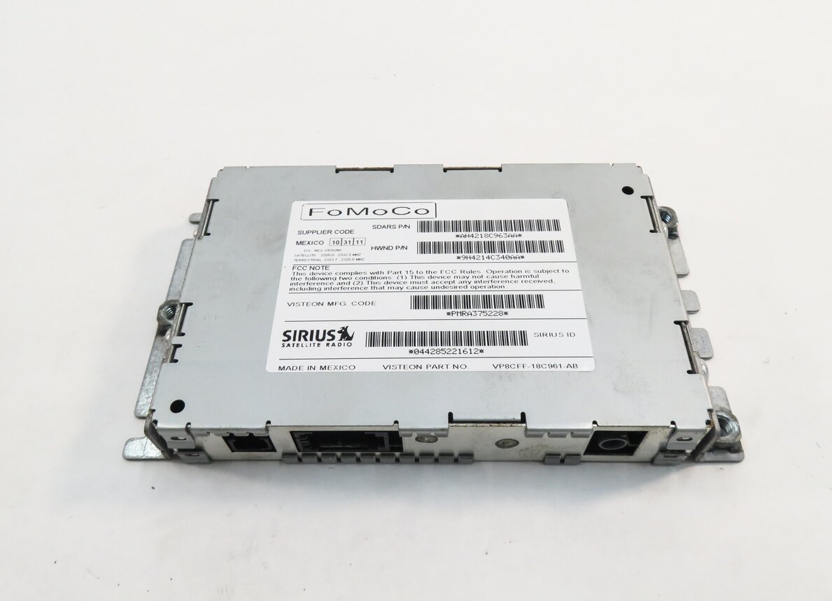 Thumbnail 2: 2007-2012 LR3 / RANGE ROVER SPORT STEREO SIRIUS SATELLITE RADIO RECEIVER MODULE