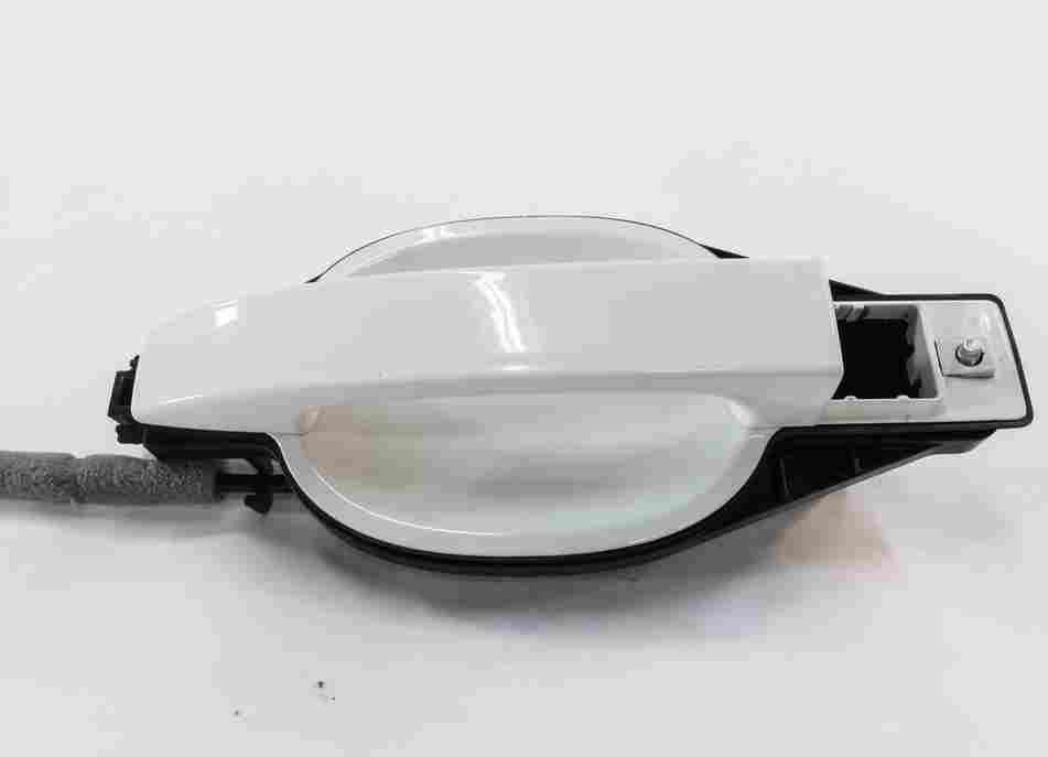 Thumbnail 5: 2010-2012 RANGE ROVER (L322) FRONT / REAR - PASSENGER DOOR HANDLE (FUJI WHITE)