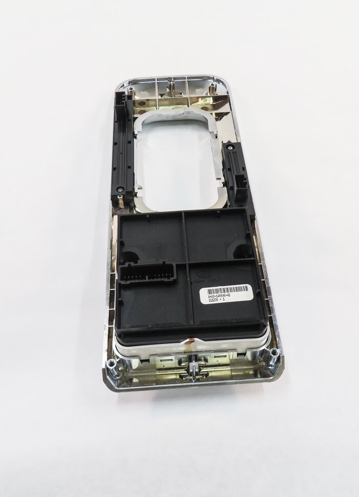 Thumbnail 9: 2012 RANGE ROVER (L322) FRONT CENTER CONSOLE TERRAIN CONTROL SWITCH w/ TRIM