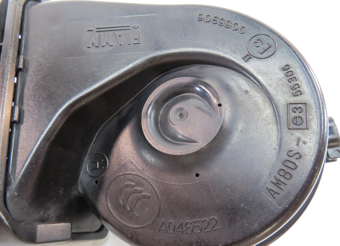Thumbnail 8: 2010-2012 RANGE ROVER (L322) HIGH & LOW TONE SAFETY HORN SET-2